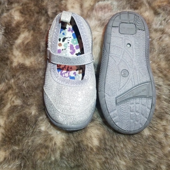 Girl's Garanimals Silver Sparkle Mary Jane - Picture 4 of 4